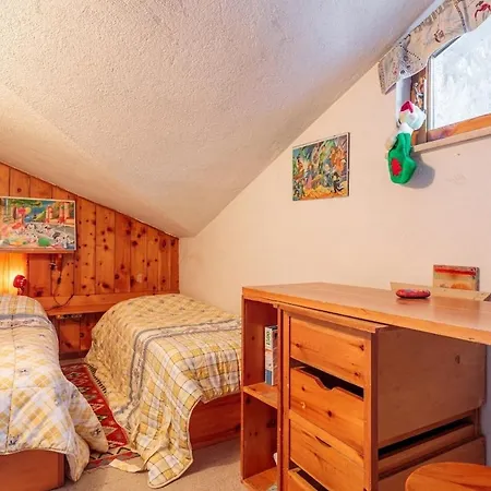 Apartment Panoramic With Fireplace Near Courmayeur