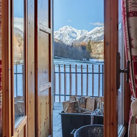 Panoramic With Fireplace Near Courmayeur