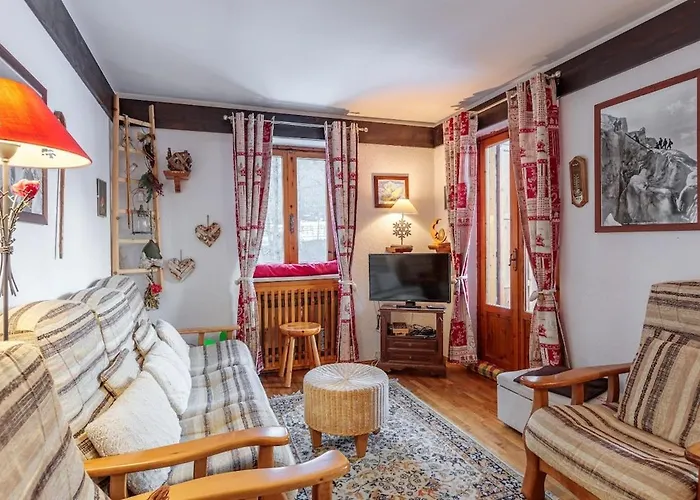 Panoramic With Fireplace Near Courmayeur *