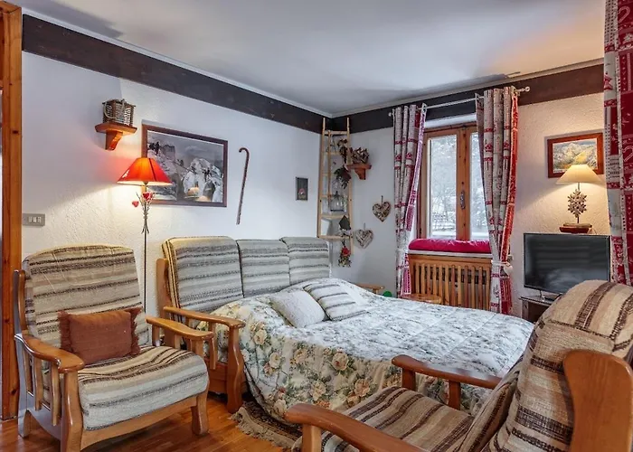 Panoramic With Fireplace Near Courmayeur Apartamento *