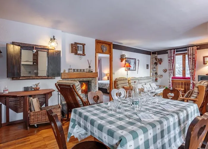 Lejlighed Panoramic With Fireplace Near Courmayeur Villaret